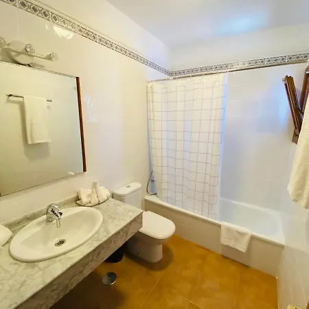 וילה Individual Villa With Solar Heated Pool פלאיה בלנקה