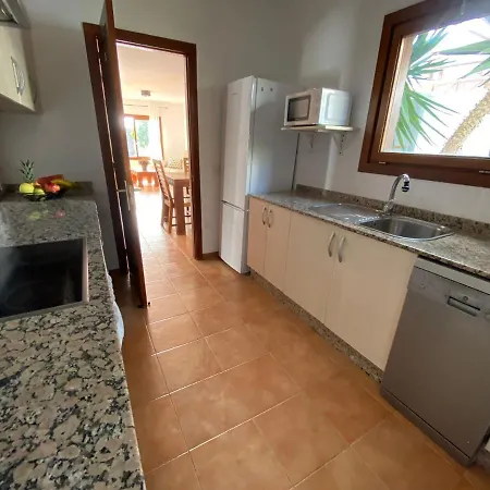 וילה Individual Villa With Solar Heated Pool *