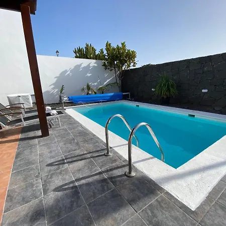 וילה Individual Villa With Solar Heated Pool *