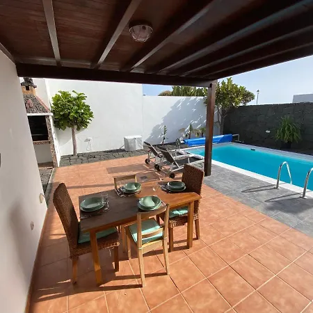 Individual Villa With Solar Heated Pool פלאיה בלנקה