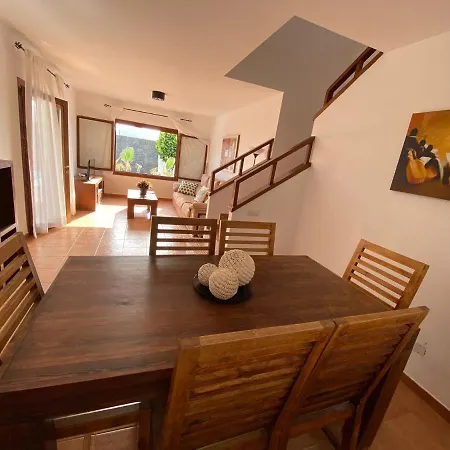 Individual Villa With Solar Heated Pool וילה פלאיה בלנקה