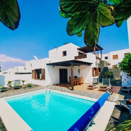 Villa Individual Villa With Solar Heated Pool Playa Blanca